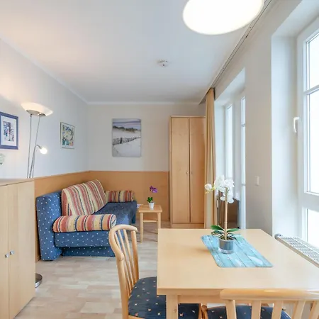 Apartment 666, Seepark *